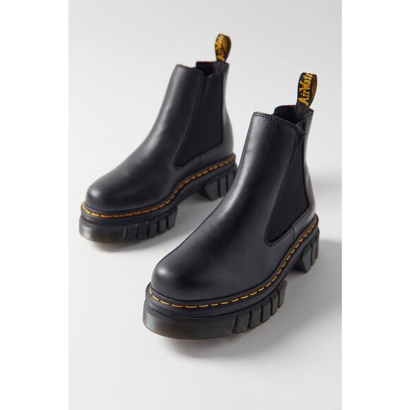 Dr Martens Audrick Platform Chelsea Boot - Us 7/Eu 37 - Black - Nappa Lux - Picture 1 of 7